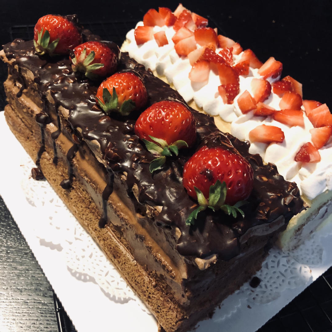 🍫梦龙蛋糕卷. 巧克力脆皮蛋糕卷 by pink-rabbit