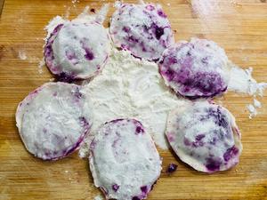 【饺子皮版紫薯饼】外酥内软，满口香甜味的做法 步骤4