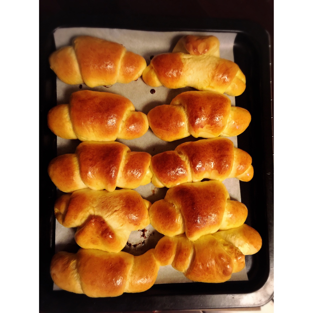 节日里的COMFORT FOOD --- 黄油面包卷