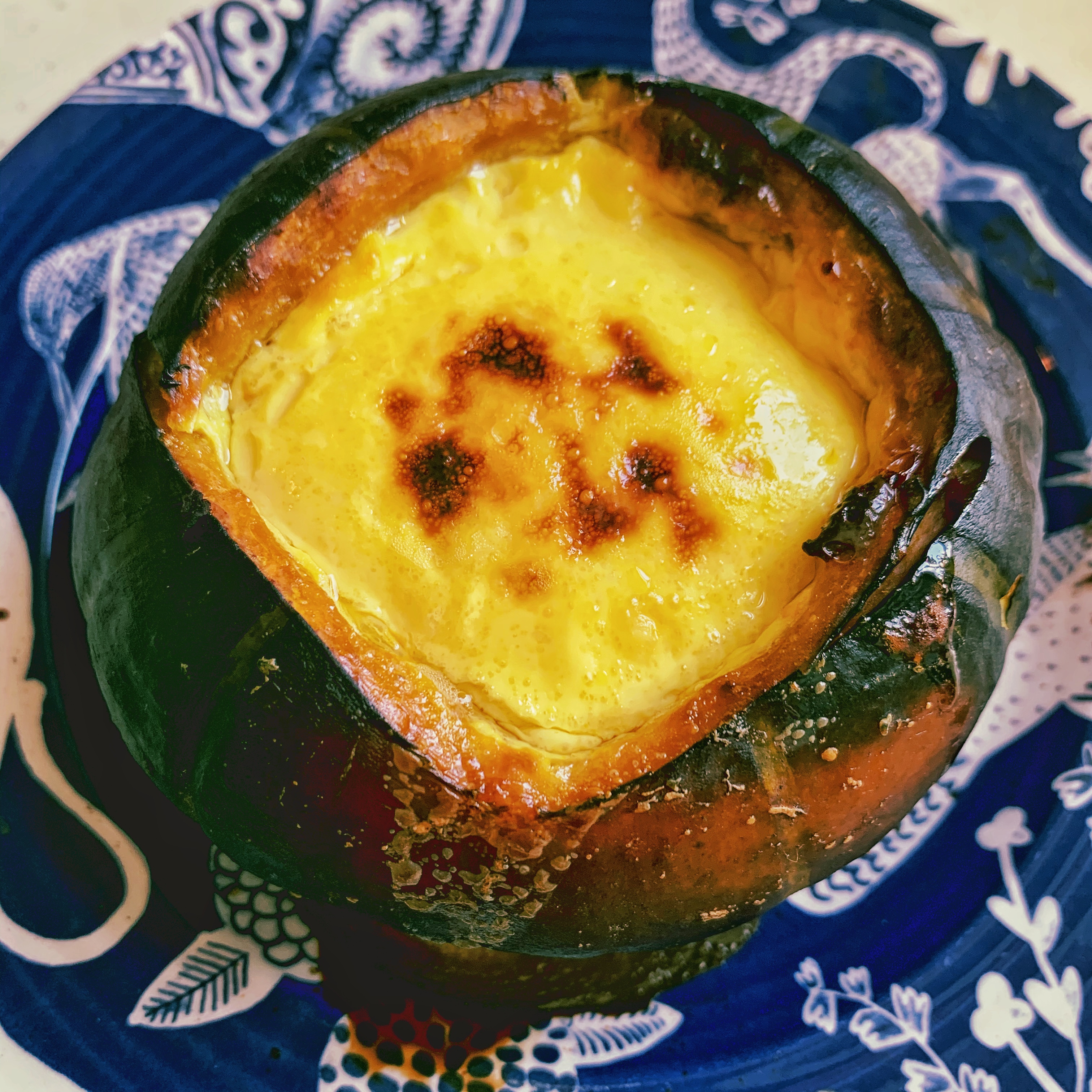 贝贝南瓜的奇特打开方式：南瓜烤蛋挞的做法
