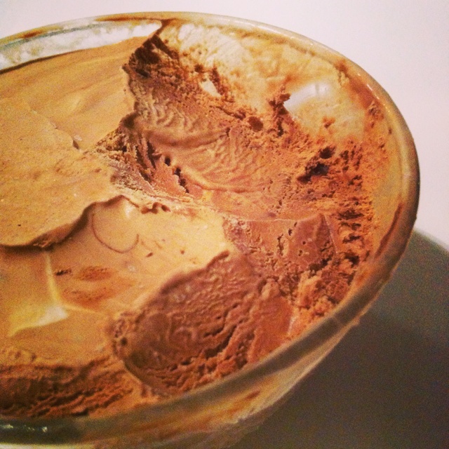 特浓巧克力冰淇淋