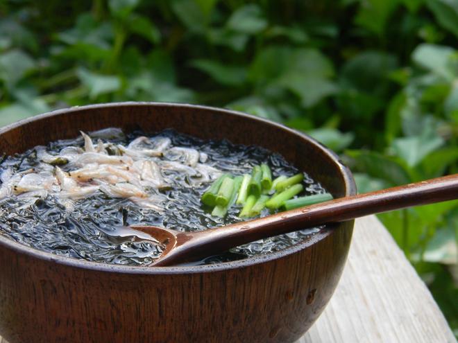 紫菜虾皮汤的做法