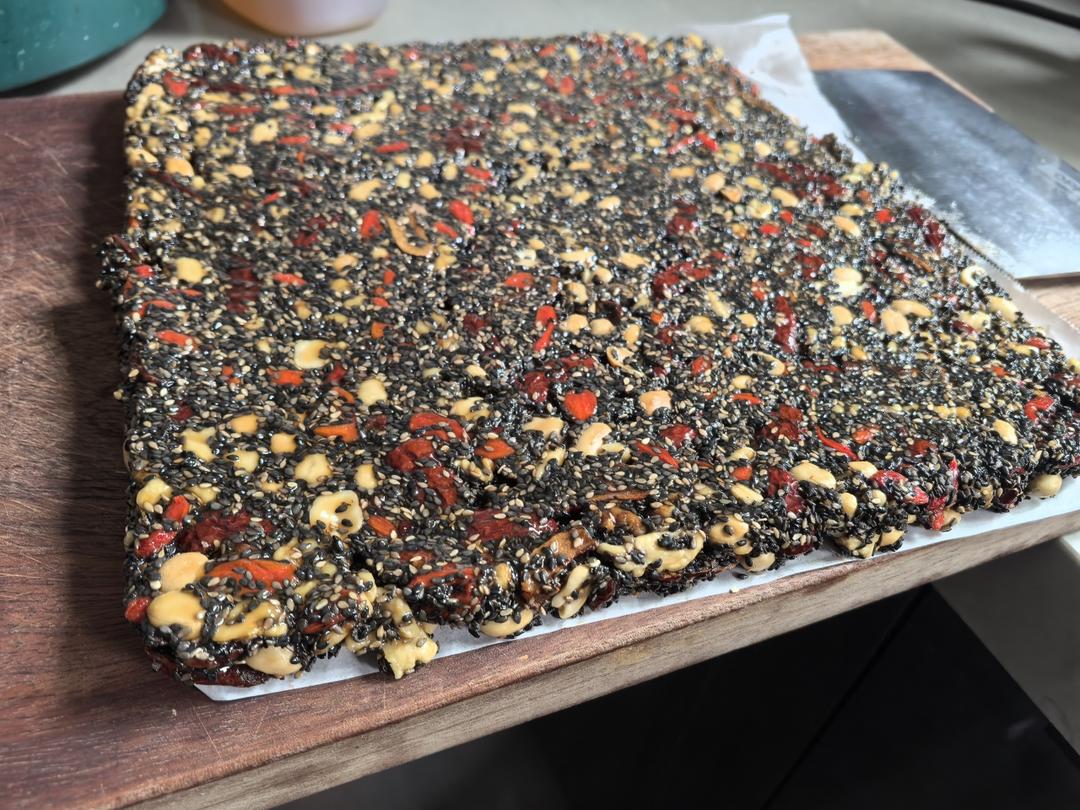 黑芝麻核桃糕