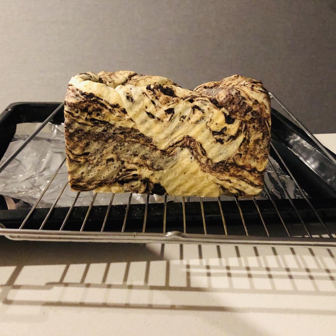 爆好吃大理石纹巧克力吐司