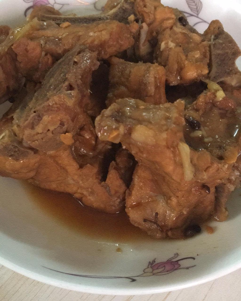 有滋有味香到吮指的酱骨架