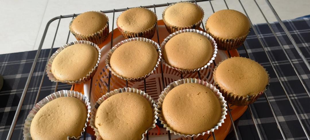 纸杯蛋糕 8寸戚风蛋糕的量