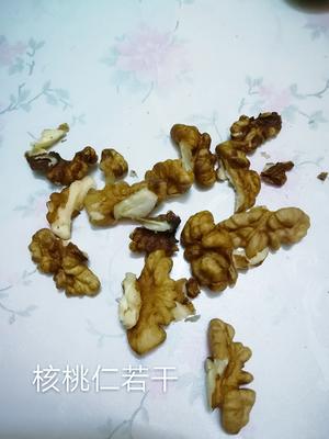 核桃柿饼夹条的做法 步骤2