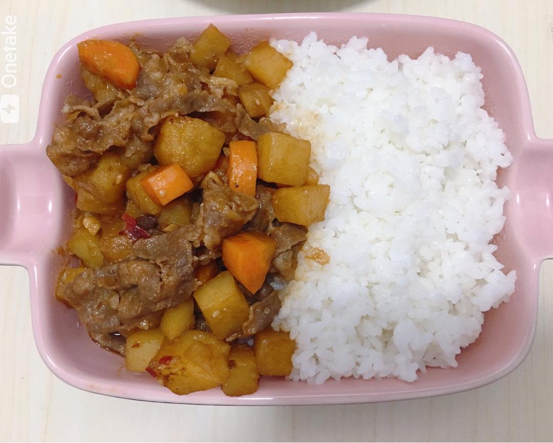 土豆肥牛饭