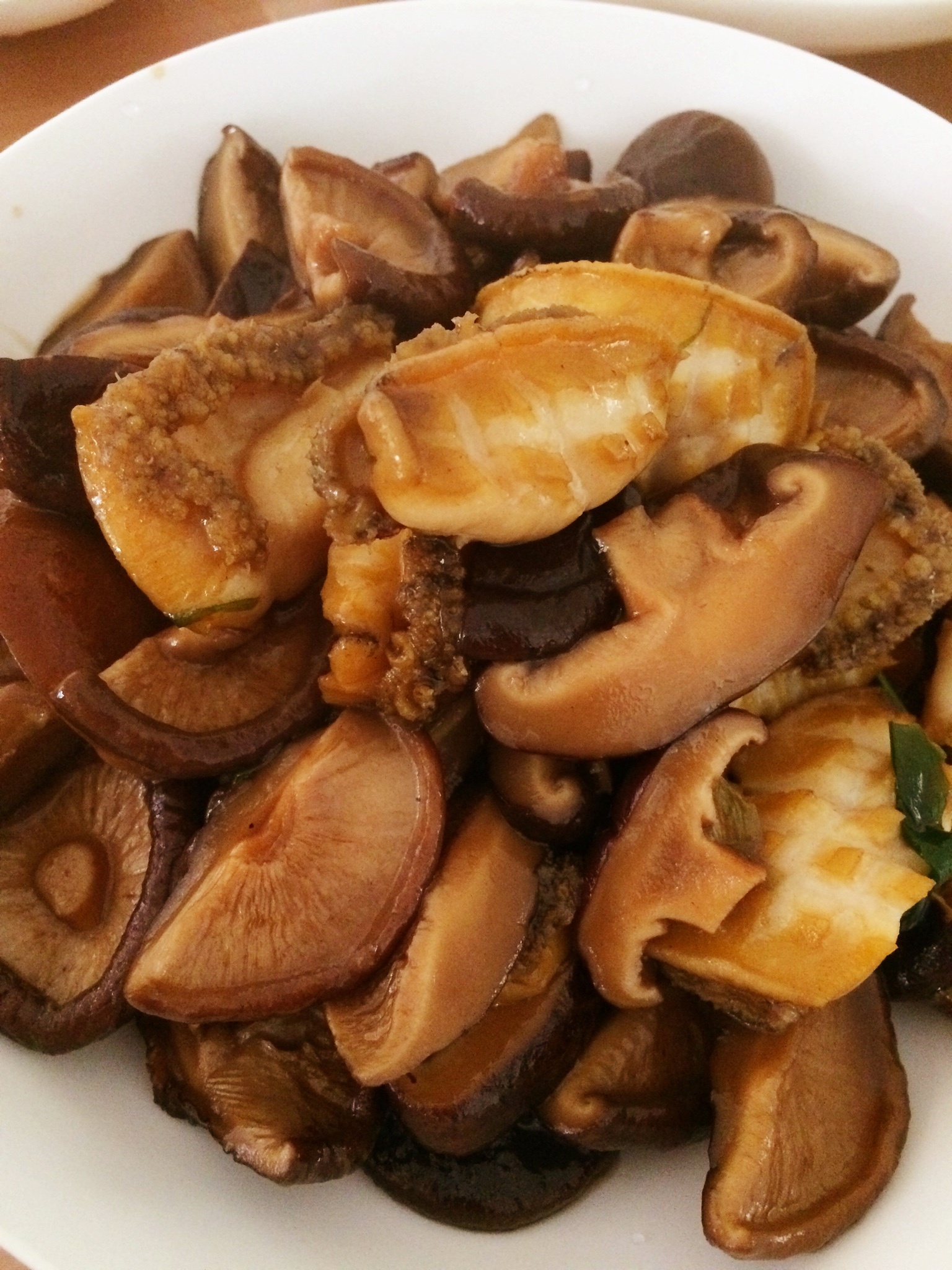 蚝油香菇焖鲍鱼的做法