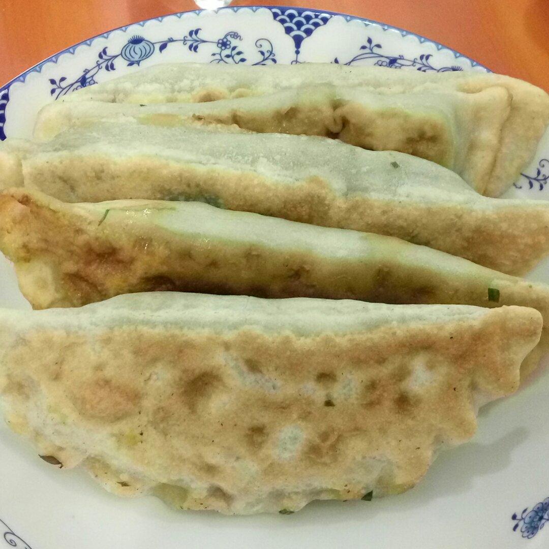 韭菜盒子 Chinese Leek and Egg Pasty