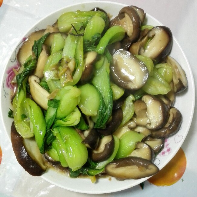 浇汁香菇油菜