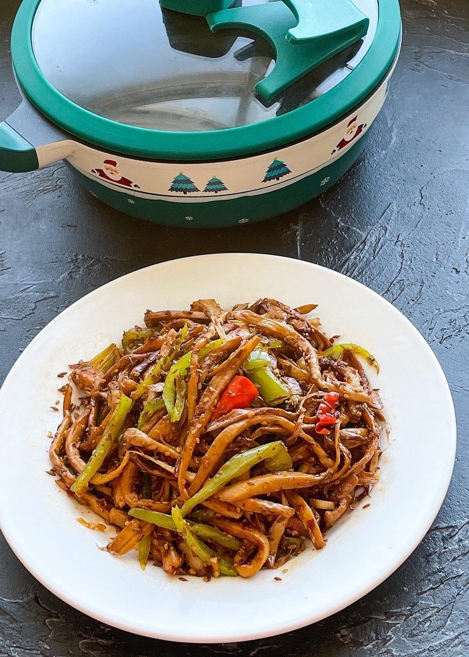 孜然杏鲍菇|马克西姆圣诞限量款不粘锅的做法