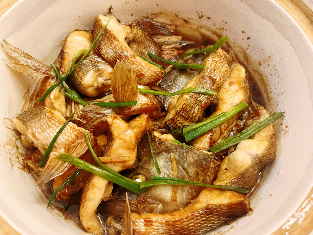 鲜嫩豆腐鲈鱼煲