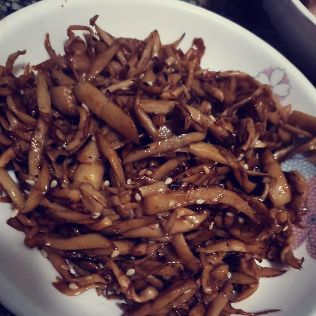 干煸手撕杏鲍菇