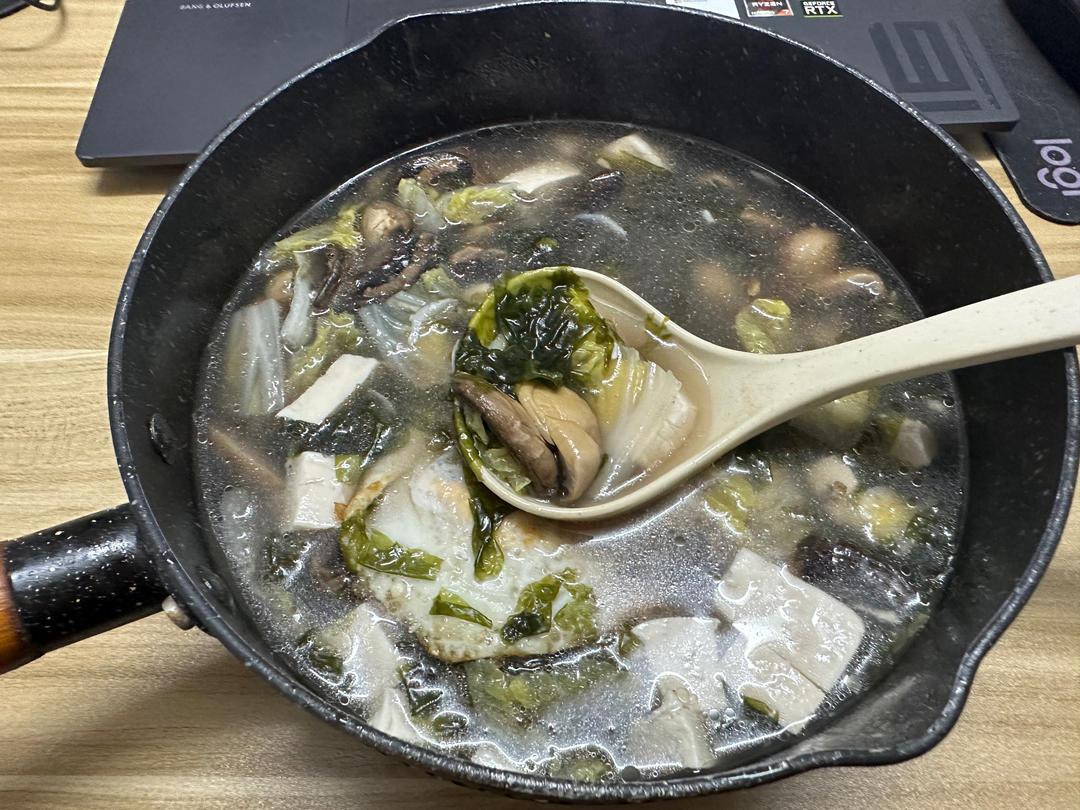 鲜掉眉毛～口蘑鸡蛋汤🥚