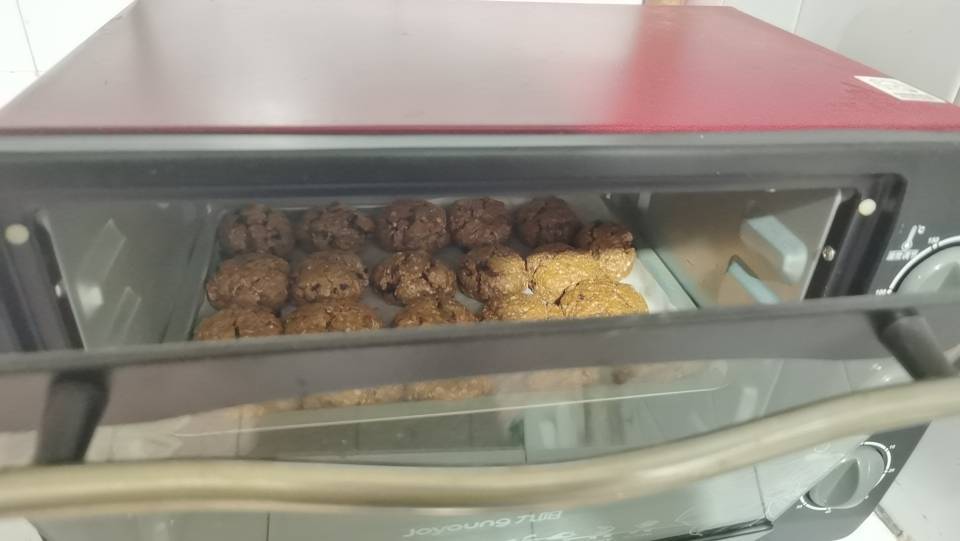 老友记食谱：菲比的燕麦提子饼干（减糖版）