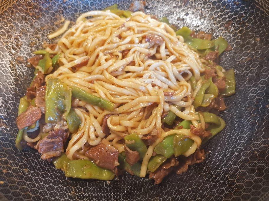 【豆角焖面】