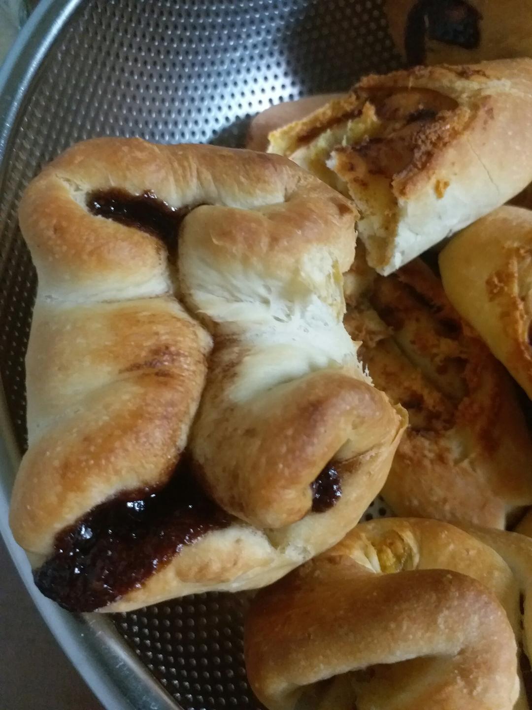 爆浆蓝莓酸奶面包