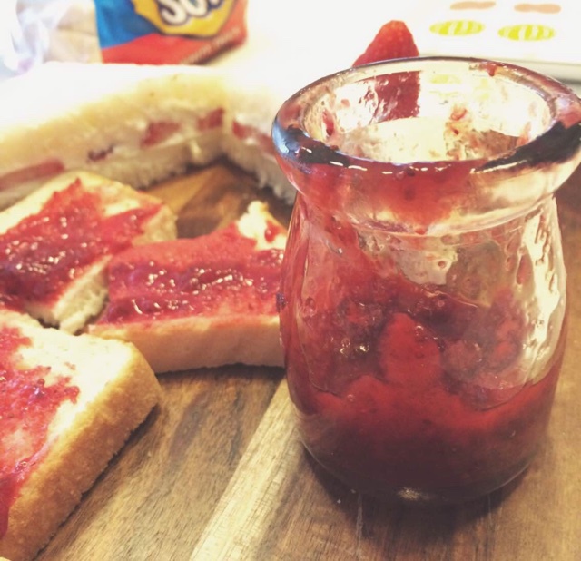 自制无添加草莓酱