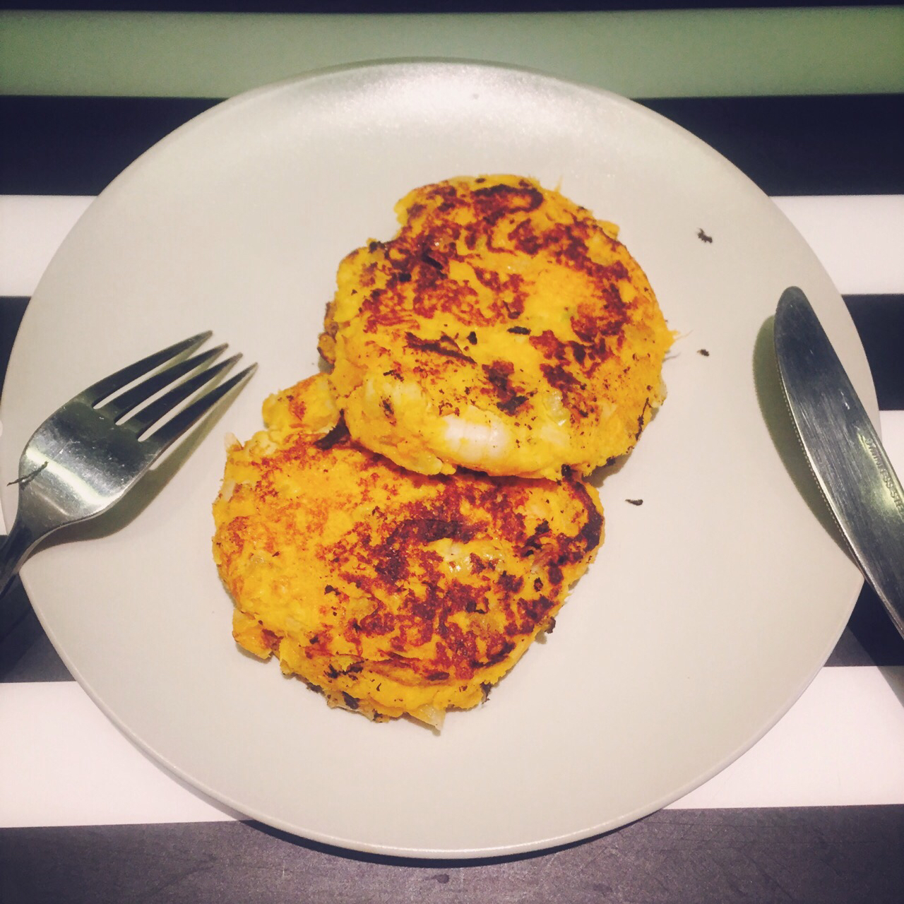 鲜虾红薯饼［Prawn & Sweet Potato Cakes］