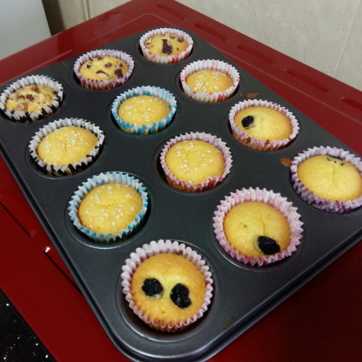 戚风杯子蛋糕^_^不开裂不回缩喔～