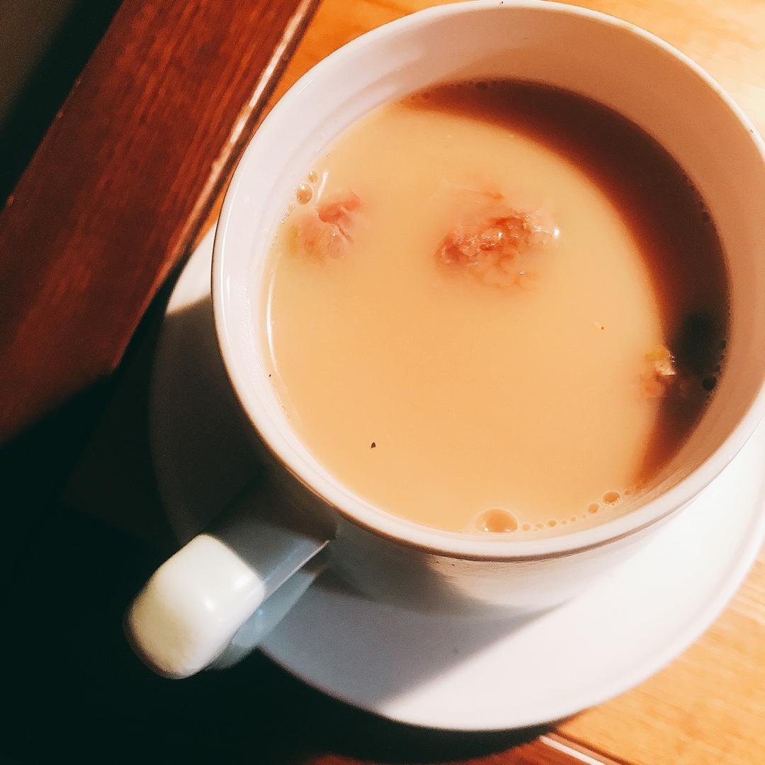 玫瑰奶茶