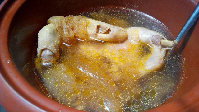 竹荪鸡汤