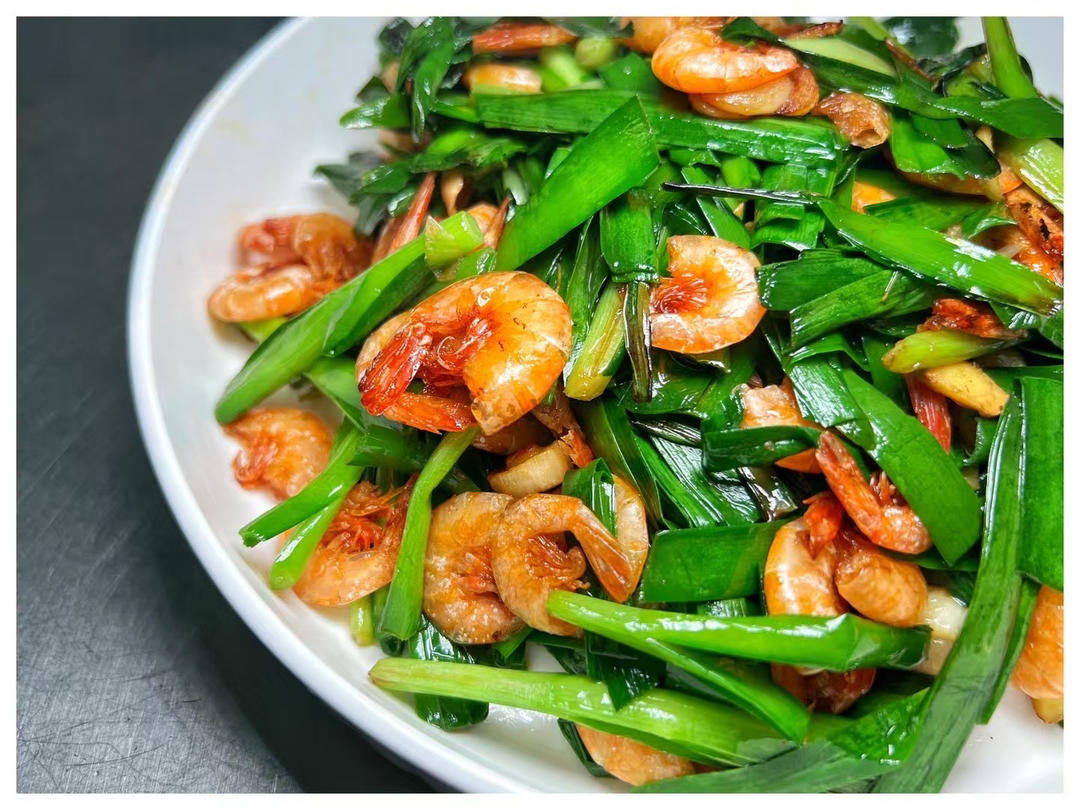 韭菜炒河虾，鲜美极了！一定要试一次