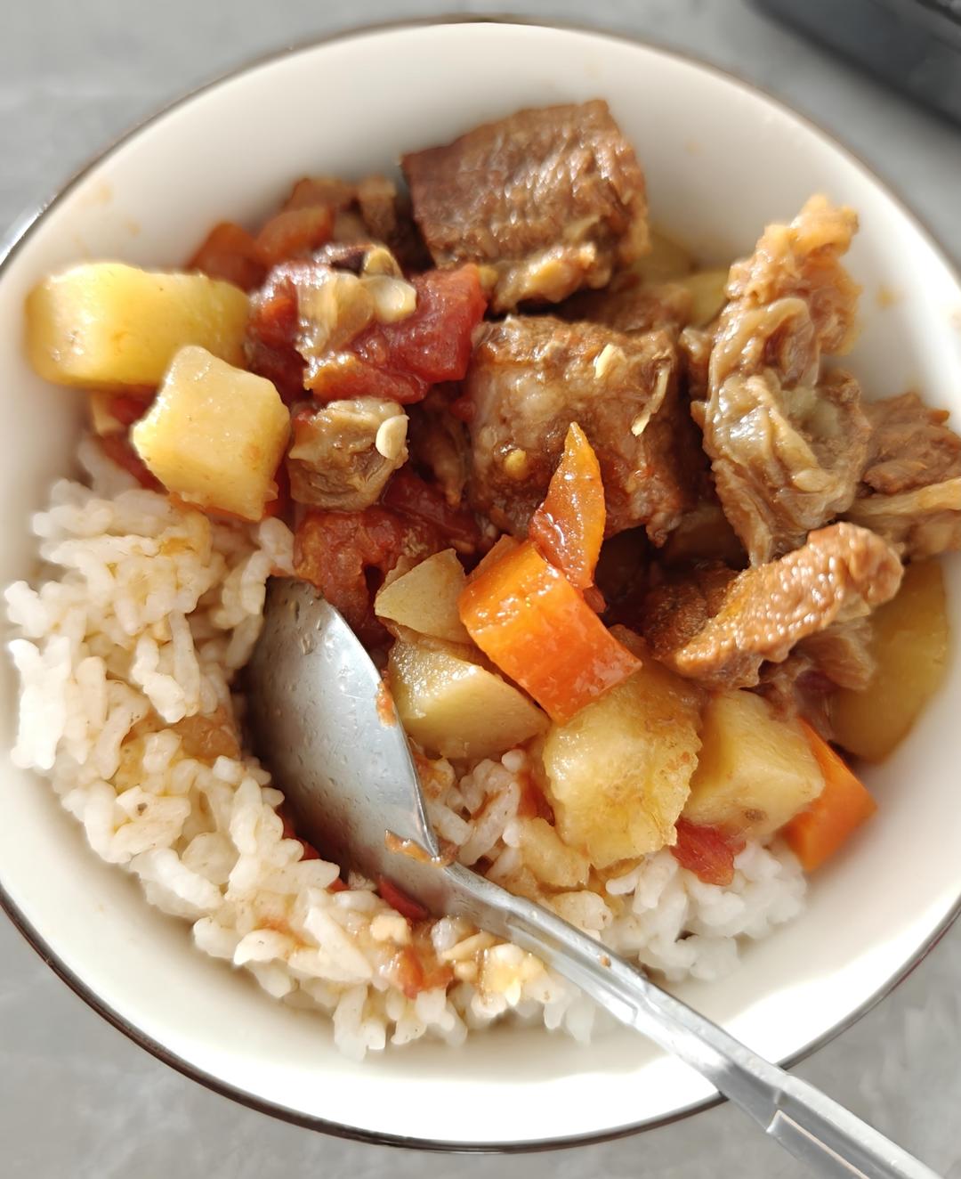 金牌🥇西红柿土豆炖牛腩