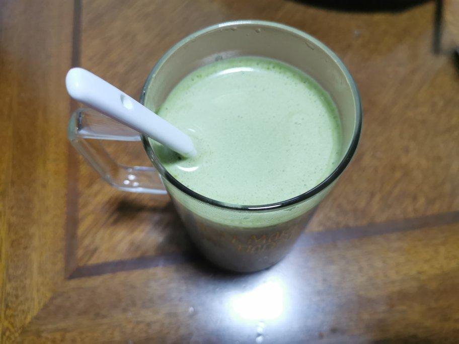 抹茶牛奶