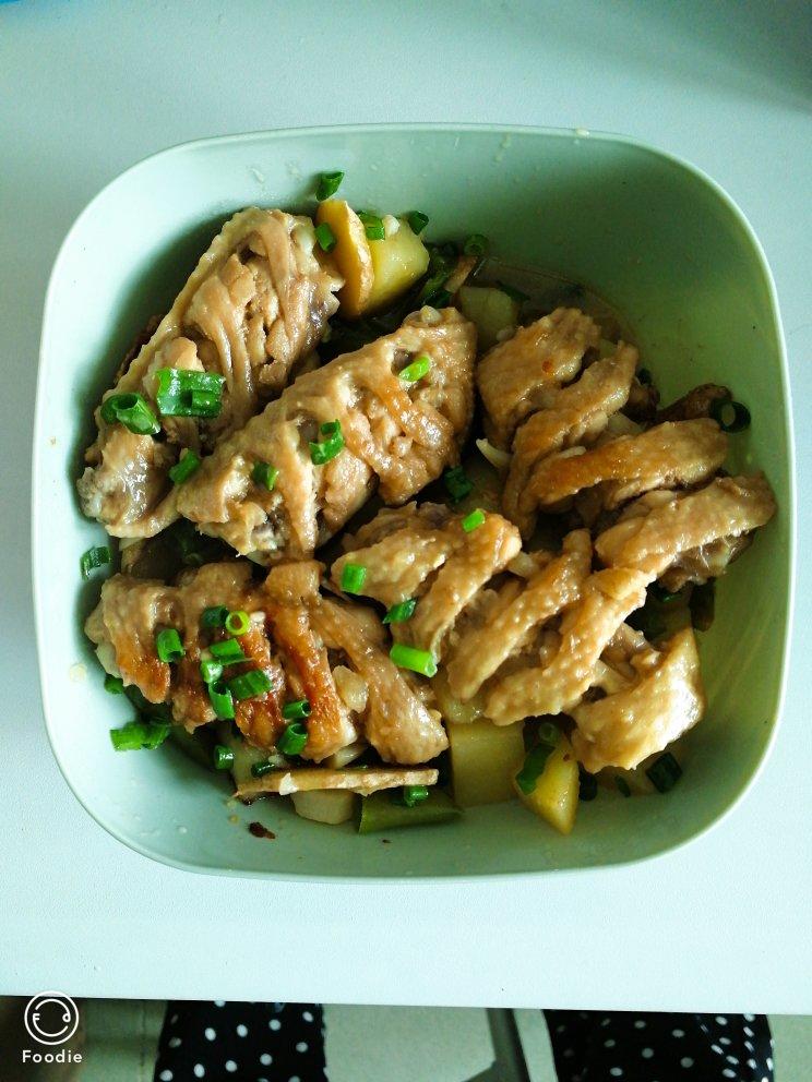 下饭菜土豆焖鸡翅