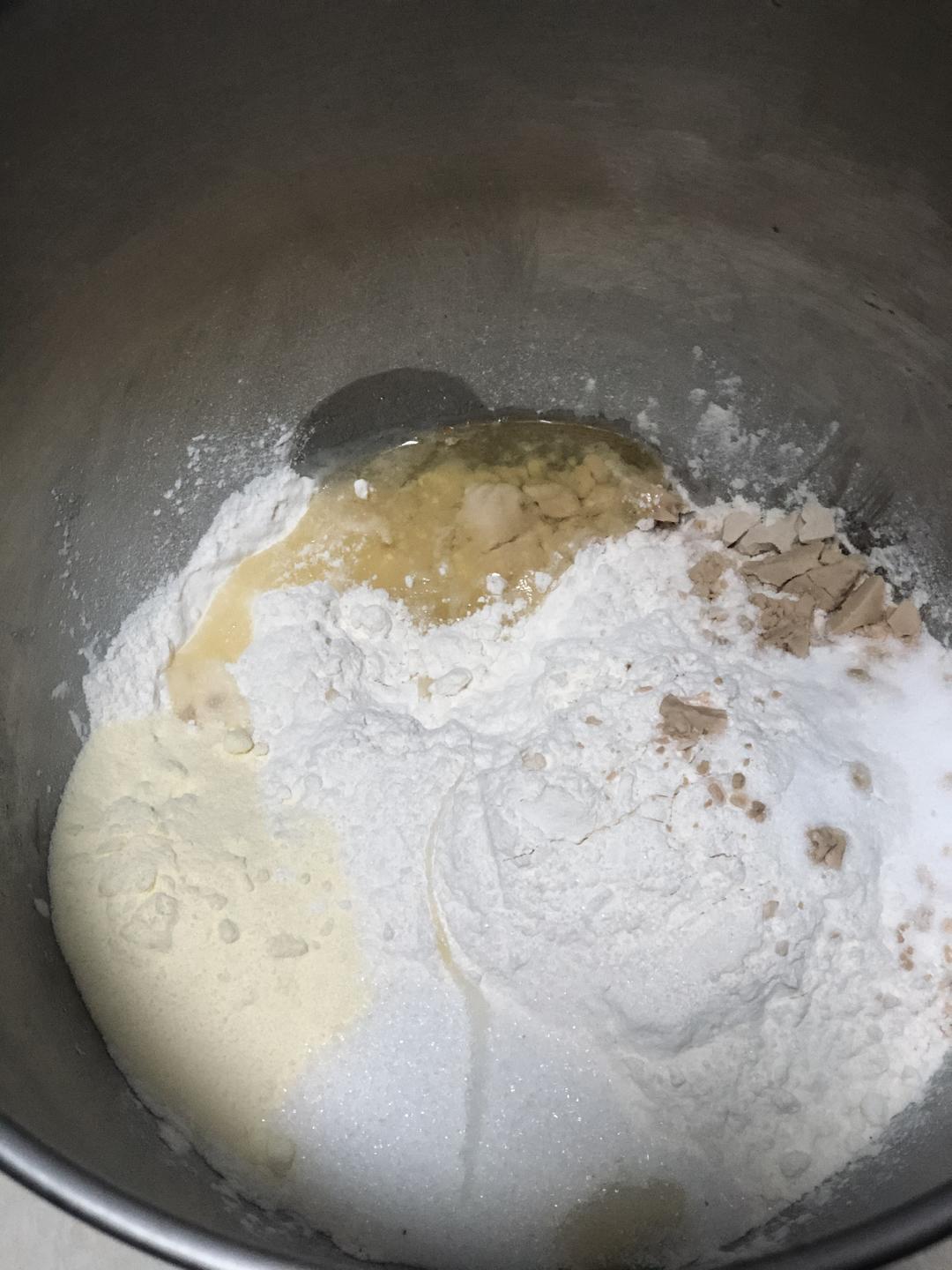 纯奶手撕吐司的做法 步骤1