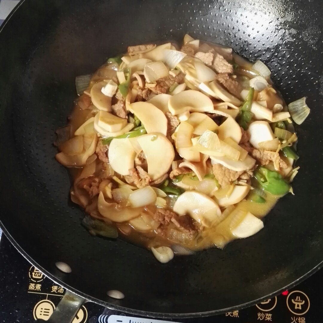 青椒素炒杏鲍菇