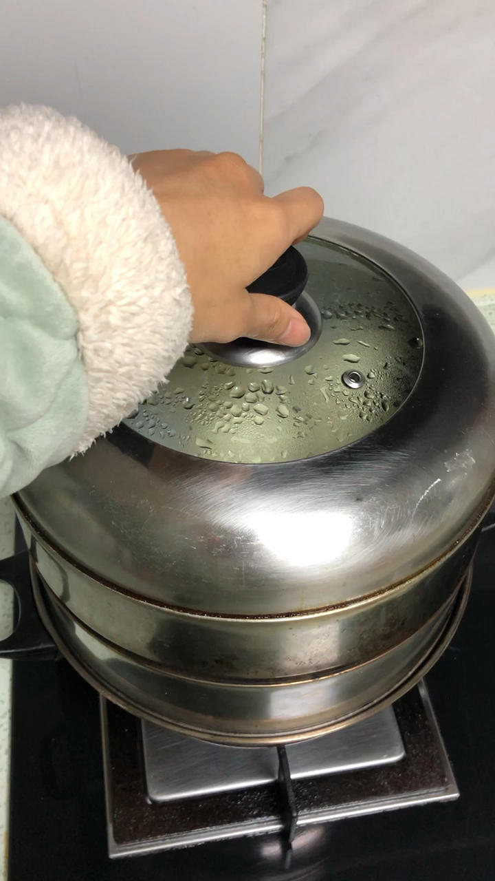 光滑且细腻的奶香馒头（一次发酵）