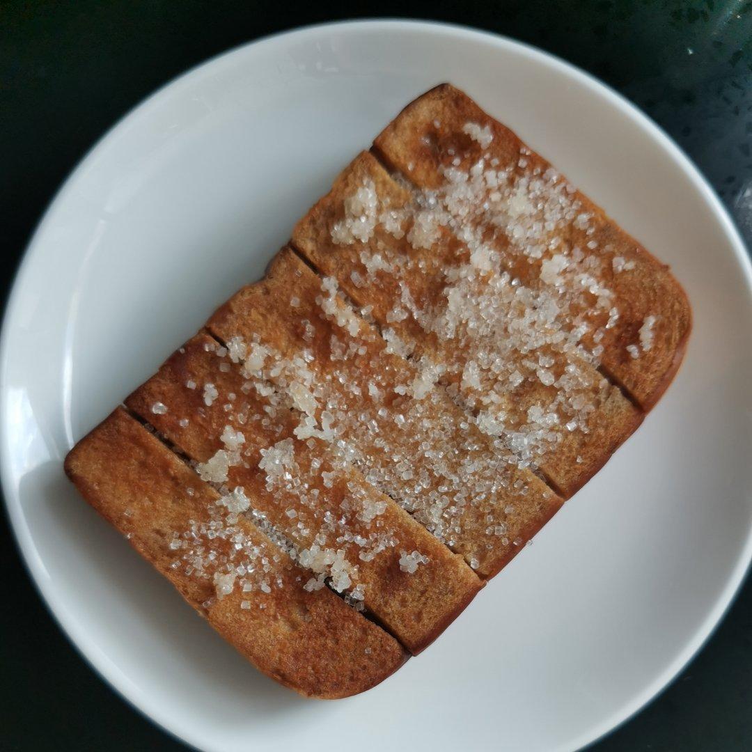 5块钱就能做成的糖烤黄油吐司🍞