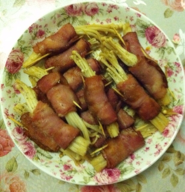 香烤培根金针菇卷