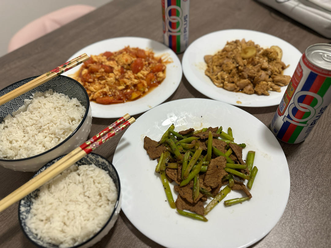 家常菜之～【黑椒牛肉炒️芦笋磨菇】