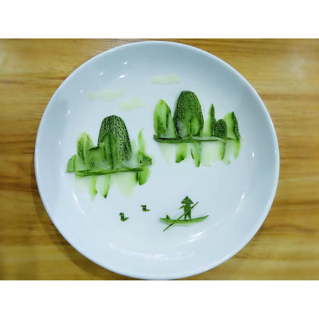 骆依依做的黄瓜山水拼盘