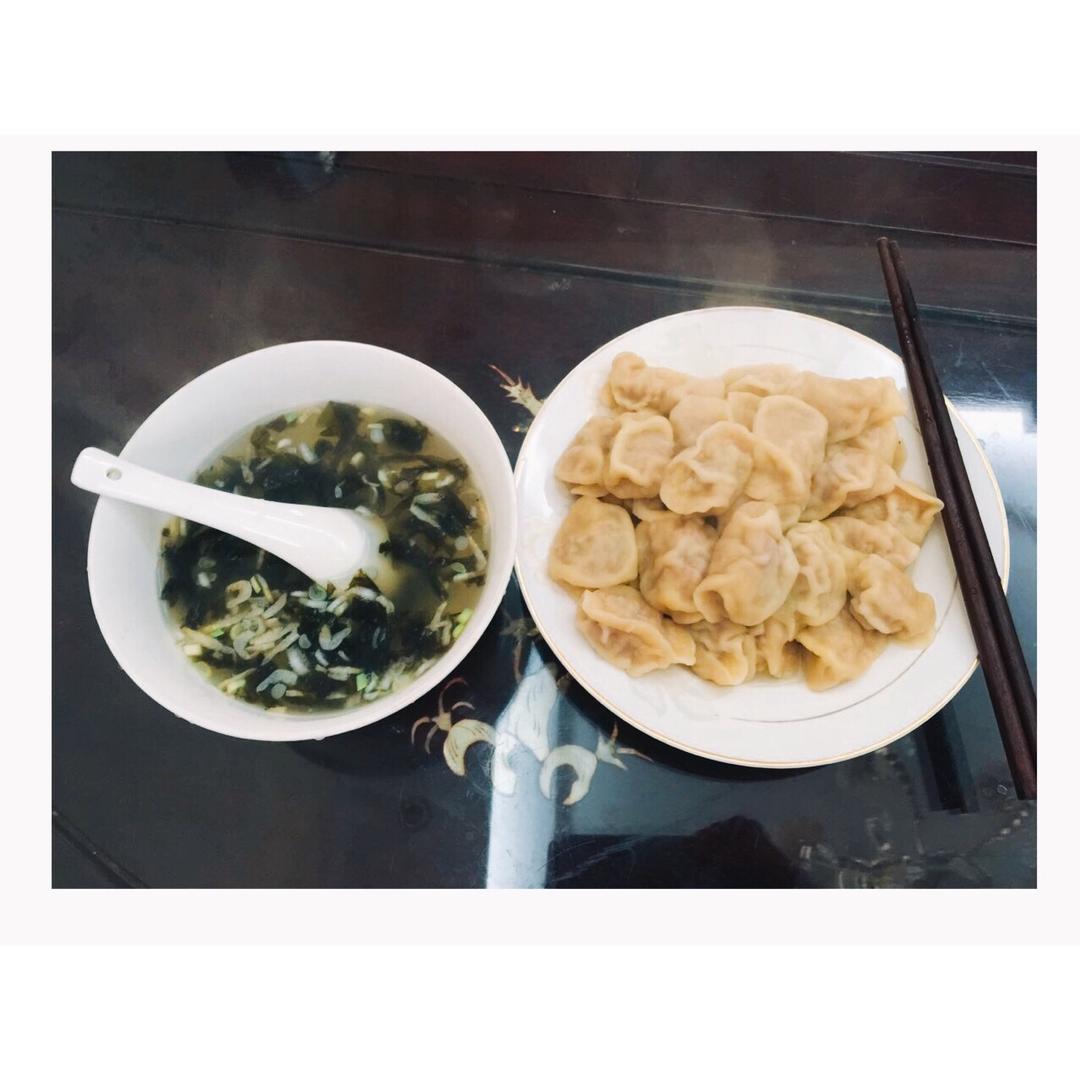 妈妈牌秘制香菇胡萝卜猪肉饺子