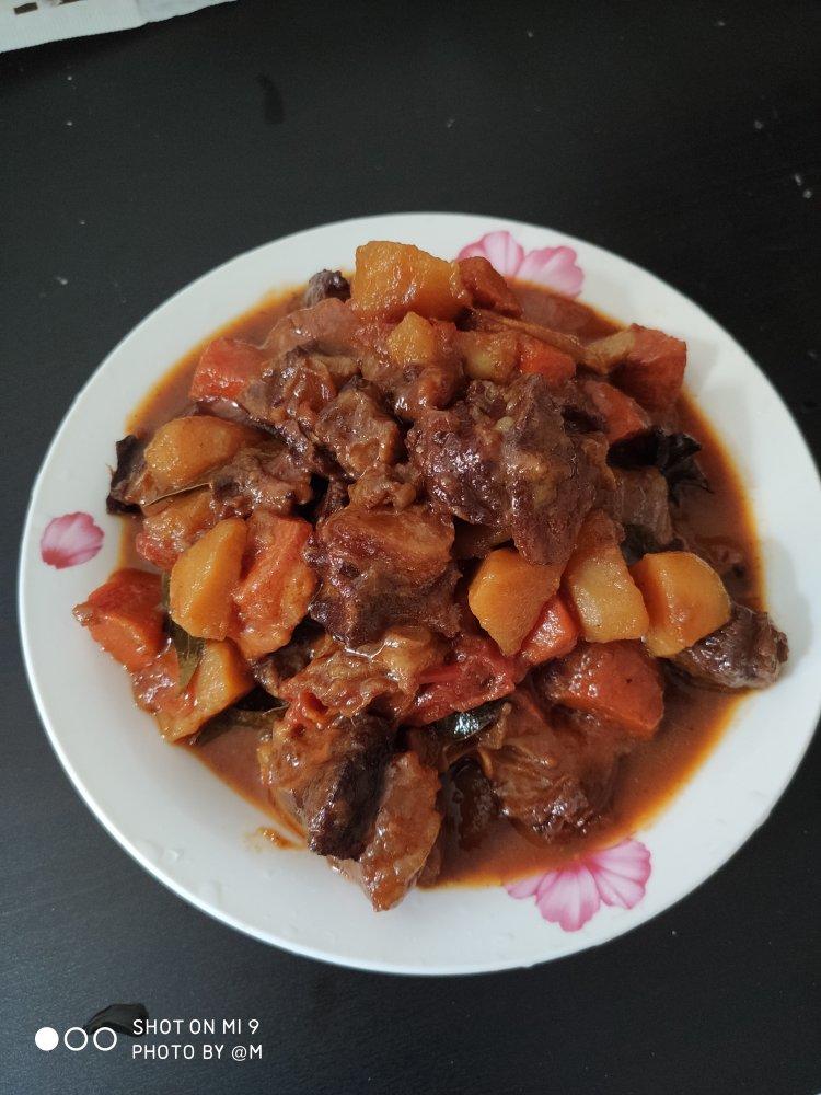 番茄土豆炖牛腩