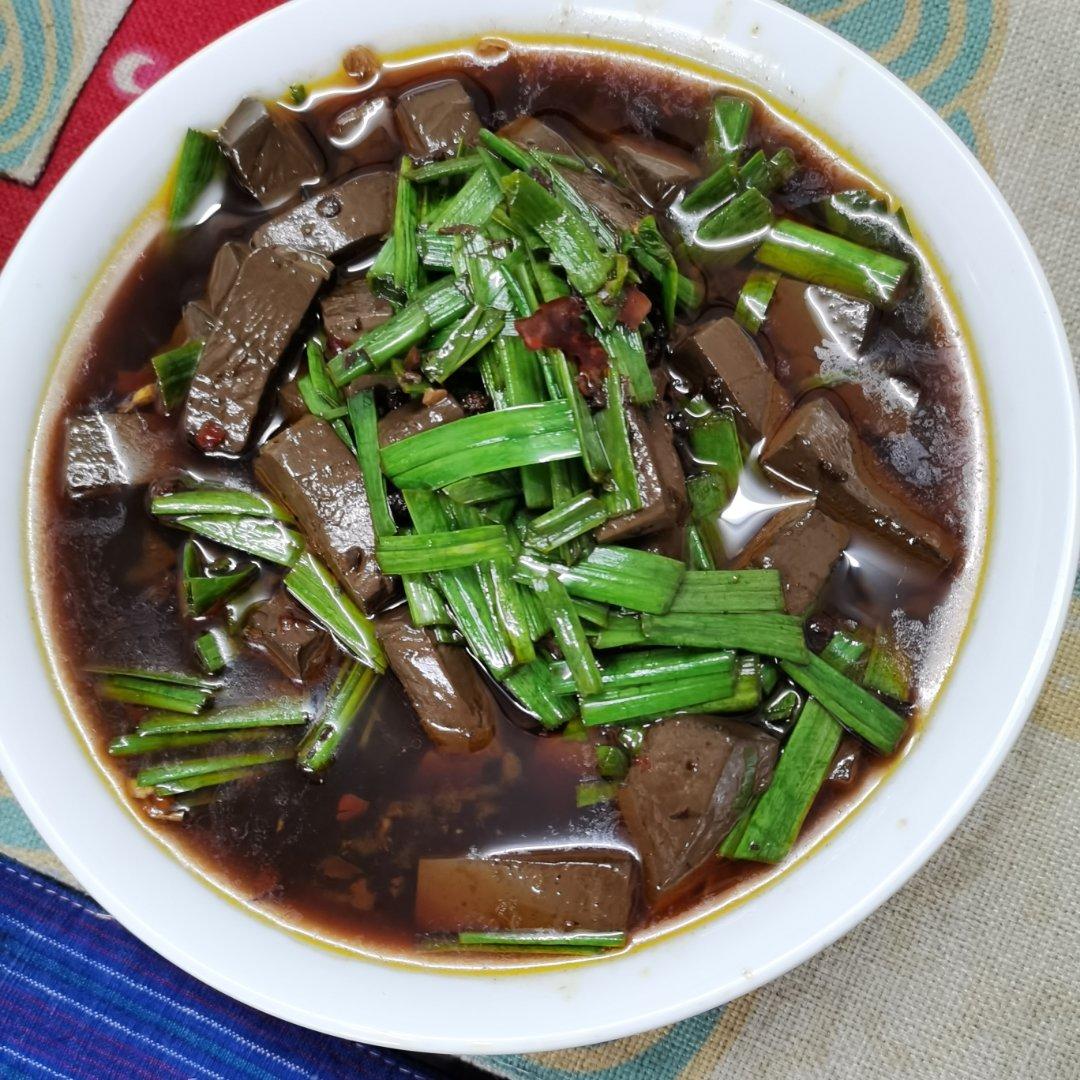 雯质彬彬888做的香蒜烧鸭血