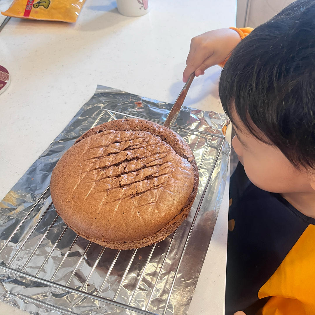 6寸可可戚风（内附8寸5蛋配方）