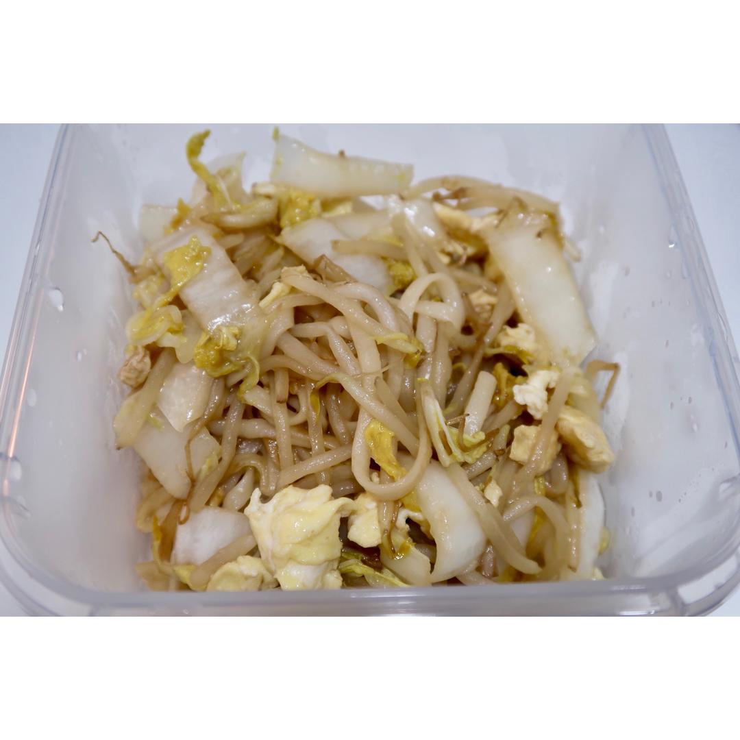 白菜豆芽鸡蛋炒面