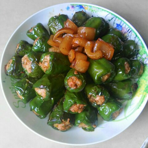 旭儿妈咪做的酿辣椒