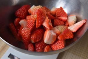 法式草莓夏洛特 改自PH配方的做法 步骤1
