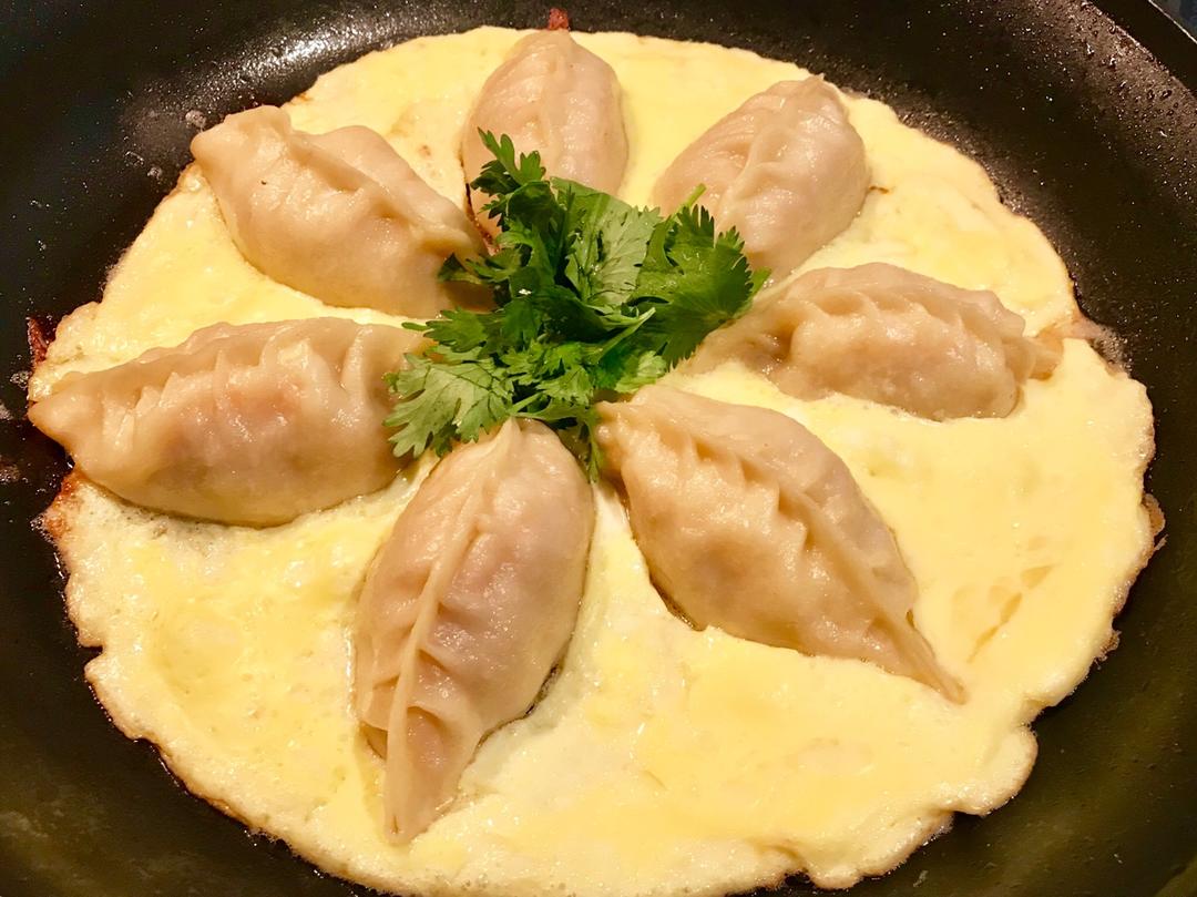 【大虾抱蛋饺】