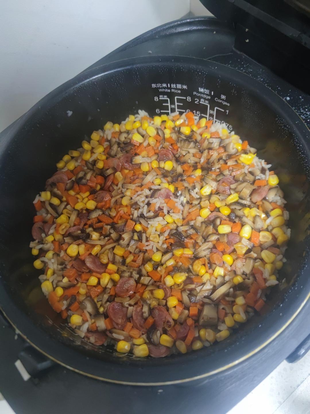 懒人必备～电饭煲腊肠焖饭