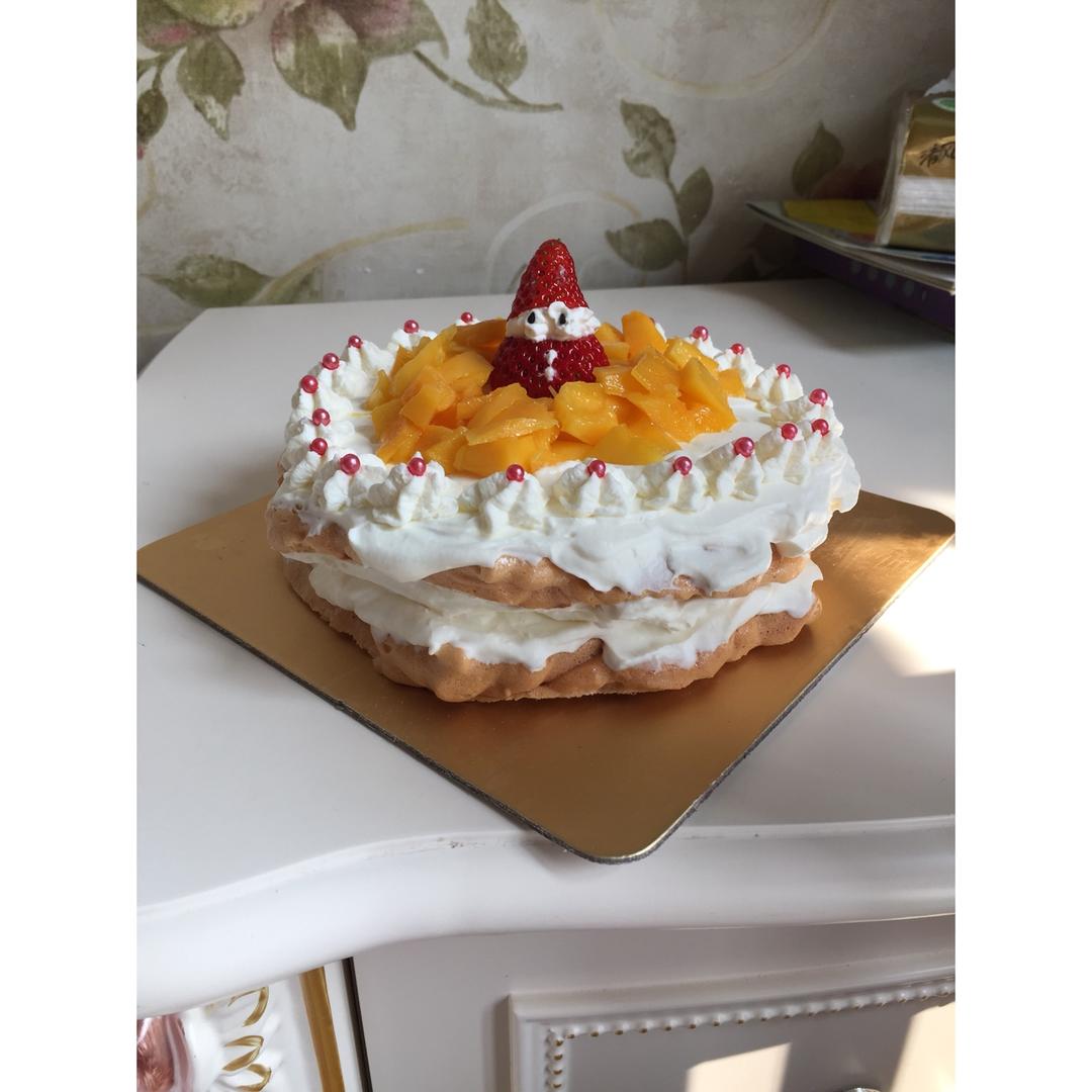 草莓蛋白霜蛋糕