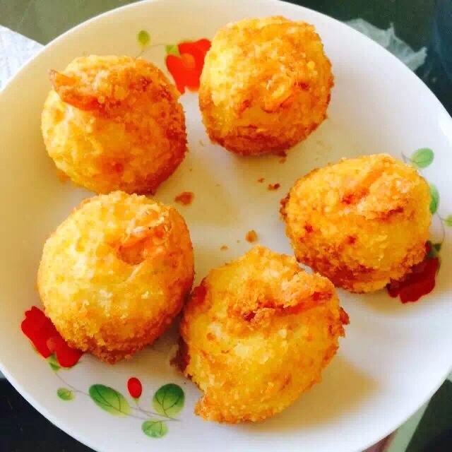 土豆泥鲜虾球