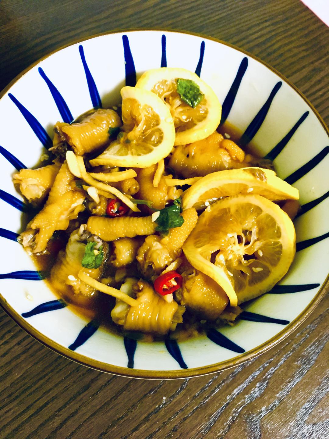 柠檬鸡爪的做法